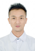黄扬越